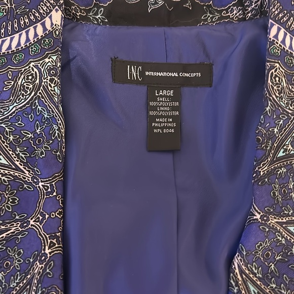 jacket in Large Size in a very good condition - Picture 2 of 4